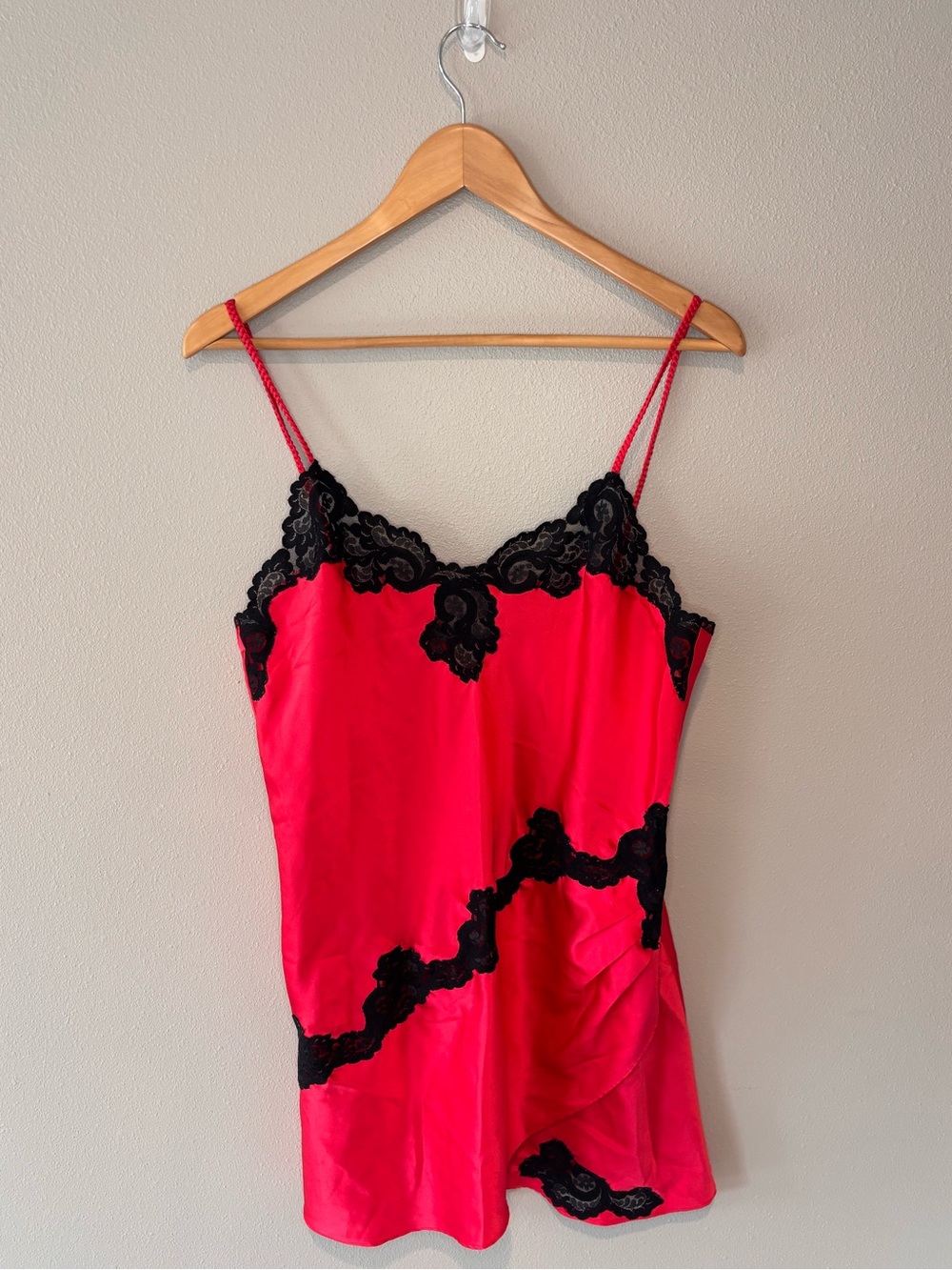 VICTORIA’S SECRET Gold Label Red Satin Lace Trim Slip Dress Nighty Medium